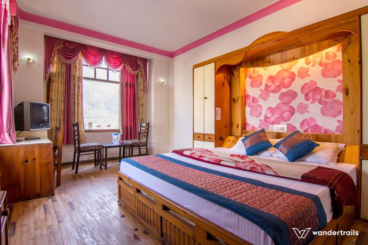 Flamingo Resort Manāli Esterno foto