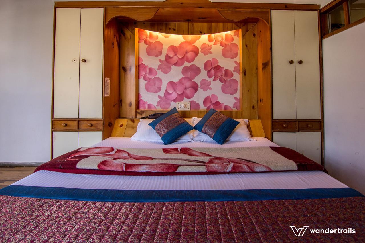 Flamingo Resort Manāli Esterno foto