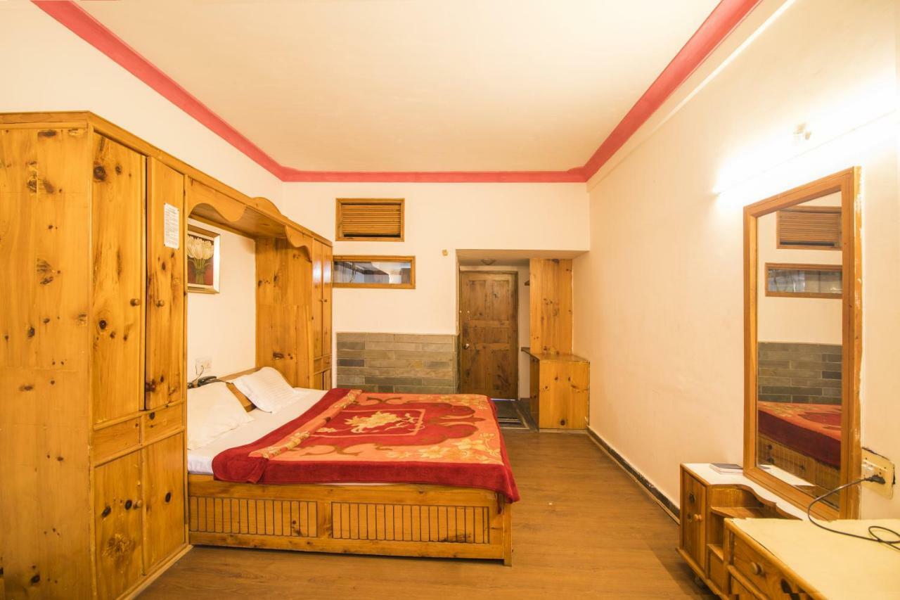 Flamingo Resort Manāli Esterno foto